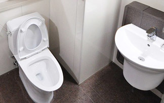 Bild: Viele Badkeramik-Hersteller im Überblick