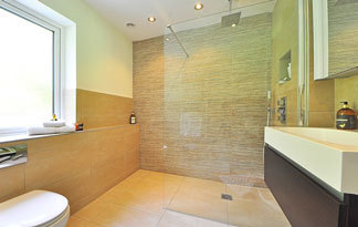 Bild: Die Barrierefreiheit rund um die Dusche